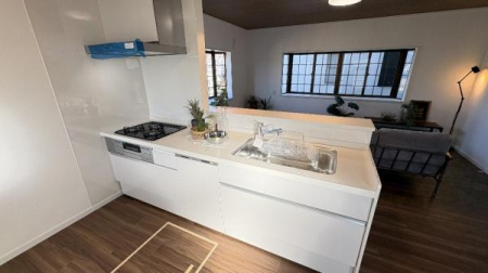 �_�ސ쌧���l�s���剪4���ڂ̒��È�ˌ��ẴL�b�`��