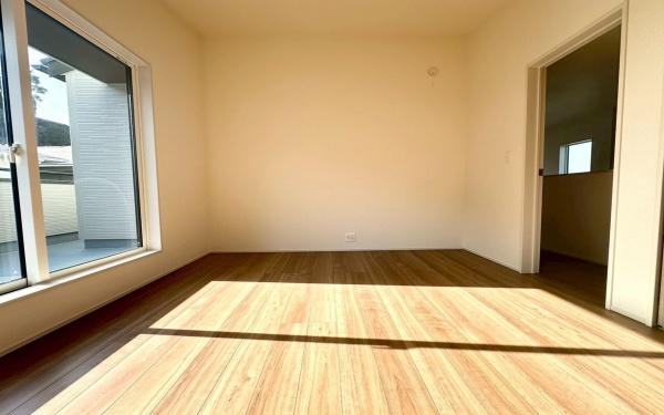 �_�ސ쌧���q�s�����5���ڂ̐V�z��ˌ��Ă̐Q��