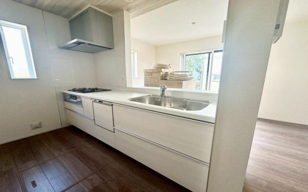 �_�ސ쌧���q�s�����5���ڂ̐V�z��ˌ��ẴL�b�`��