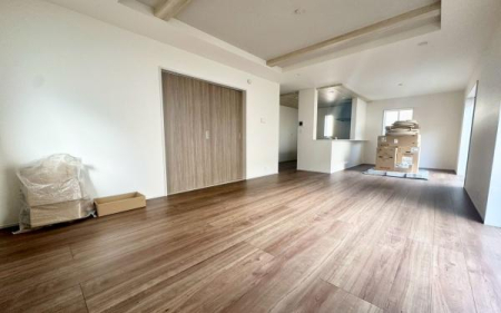 �_�ސ쌧���q�s�����5���ڂ̐V�z��ˌ��Ẵ��r���O