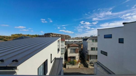 �_�ސ쌧���s������O�c3���ڂ̒��È�ˌ��Ă̏Z�˂���̒��]�ʐ^