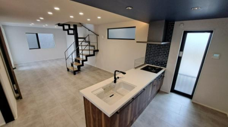 �_�ސ쌧���s������O�c3���ڂ̒��È�ˌ��Ẵ��r���O