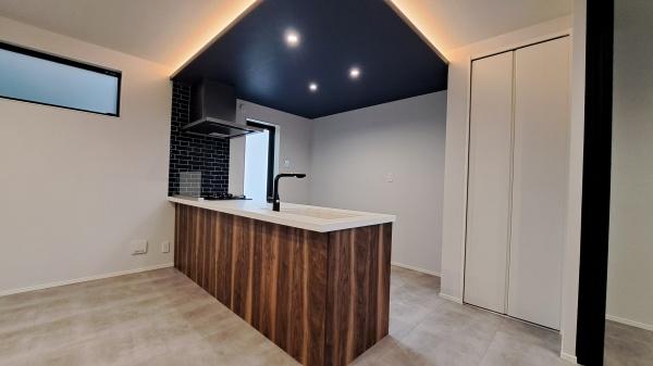 �_�ސ쌧���s������O�c3���ڂ̒��È�ˌ��ẴL�b�`��