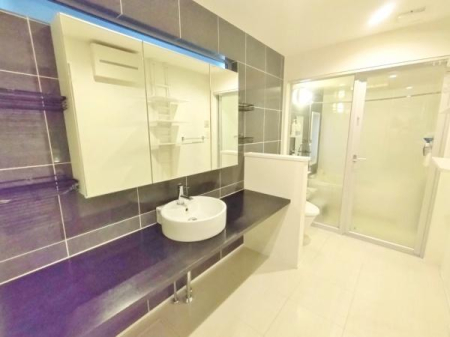 �_�ސ쌧���l�s����ԍ璬4���ڂ̒��È�ˌ��Ă̐��ʑ�E���ʏ�