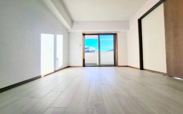 �_�ސ쌧���l�s�����Z�Y2���ڂ̒��Ã}���V�����̐Q��