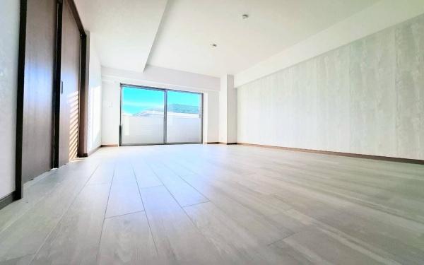 �_�ސ쌧���l�s�����Z�Y2���ڂ̒��Ã}���V�����̃��r���O