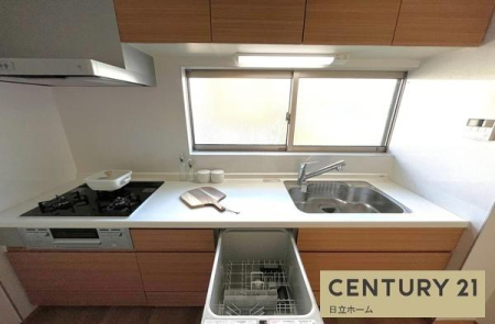 �_�ސ쌧���s�����撆�쓇5���ڂ̒��È�ˌ��ẴL�b�`��