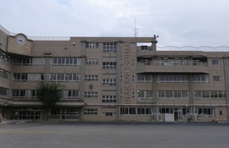 �_�ސ쌧���s�����撆�쓇5���ڂ̒��È�ˌ��Ă̎��ӊ�