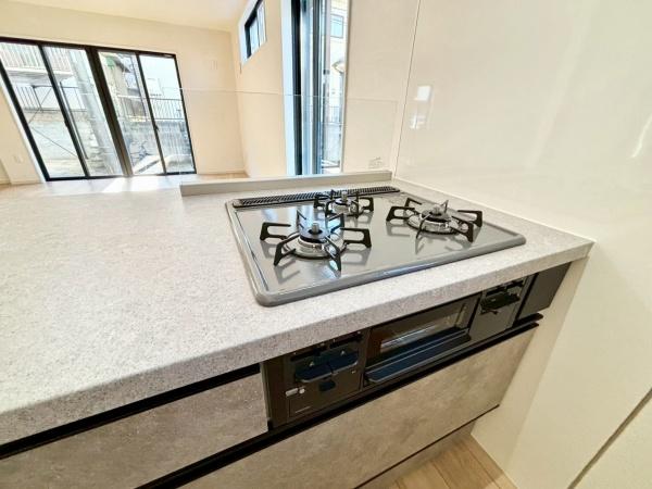 �����s���c�s�������u3���ڂ̐V�z��ˌ��ẴL�b�`��