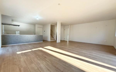 �����s���c�s�������u3���ڂ̐V�z��ˌ��Ẵ��r���O