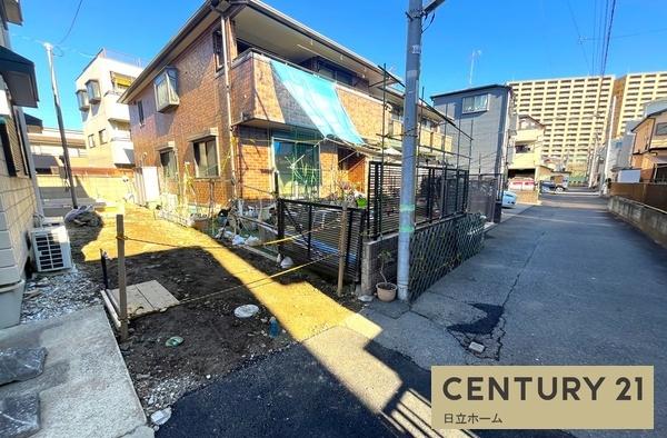 �_�ސ쌧���s���揬�c3���ڂ̐V�z��ˌ��Ă̑O�ʓ��H�܂ތ��n�ʐ^