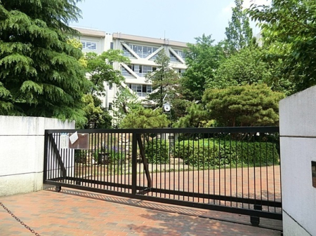 �_�ސ쌧���s���Ë�v�{1���ڂ̒��Ã}���V�����̎��ӊ�