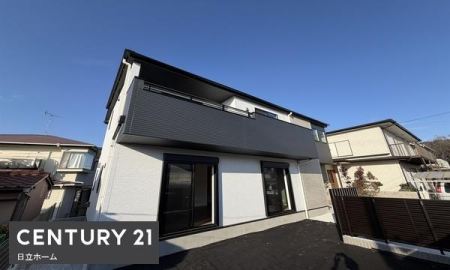 �_�ސ쌧���l�s��������4���ڂ̐V�z��ˌ��Ă̑O�ʓ��H�܂ތ��n�ʐ^