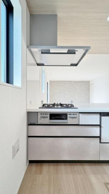 �_�ސ쌧���l�s�t��`�c��5���ڂ̐V�z��ˌ��ẴL�b�`��