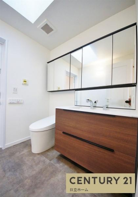 �_�ސ쌧���s���Ë抁�P�J4���ڂ̒��È�ˌ��Ă̐��ʑ�E���ʏ�