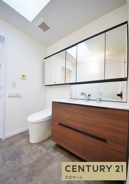 �_�ސ쌧���s���Ë抁�P�J4���ڂ̒��È�ˌ��Ă̐��ʑ�E���ʏ�