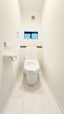 �_�ސ쌧���l�s���J�扺���J3���ڂ̐V�z��ˌ��Ẵg�C��