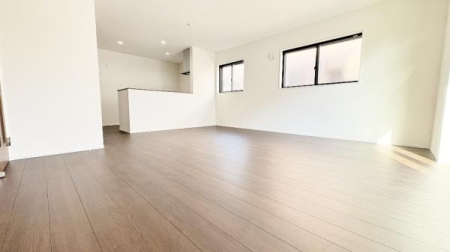 �_�ސ쌧���l�s���J�扺���J3���ڂ̐V�z��ˌ��Ẵ��r���O