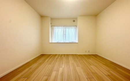 �_�ސ쌧���s�{�O�擌�L�n3���ڂ̒��Ã}���V�����̐Q��