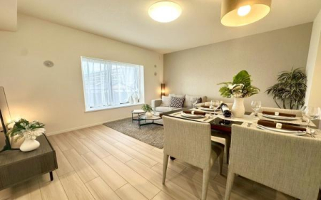 �_�ސ쌧���s�{�O�擌�L�n3���ڂ̒��Ã}���V�����̃��r���O