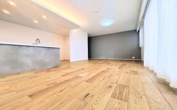 �_�ސ쌧���s�����扤�T����1���ڂ̒��Ã}���V�����̃��r���O