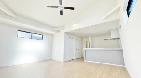 �_�ސ쌧���l�s�ߌ���㖖�g5���ڂ̐V�z��ˌ��Ẵ��r���O