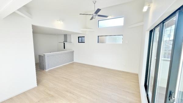 �_�ސ쌧���l�s�ߌ���㖖�g5���ڂ̐V�z��ˌ��Ẵ��r���O