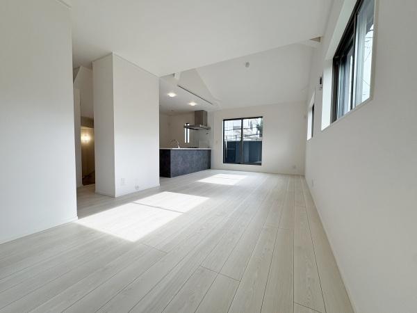 �_�ސ쌧������s�����̐V�z��ˌ��Ẵ��r���O