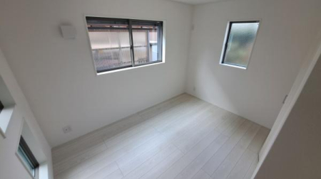 �_�ސ쌧������s�����̐V�z��ˌ��Ă̗m��