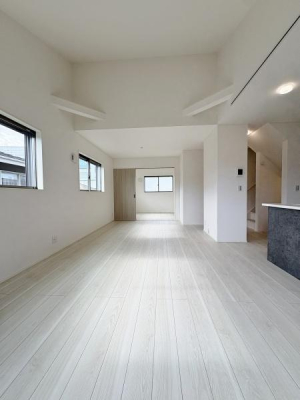 �_�ސ쌧������s�����̐V�z��ˌ��Ẵ��r���O