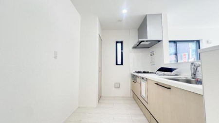 �_�ސ쌧���l�s����折���J��2���ڂ̐V�z��ˌ��ẴL�b�`��