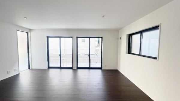 �_�ސ쌧���l�s����折���J��2���ڂ̐V�z��ˌ��Ẵ��r���O