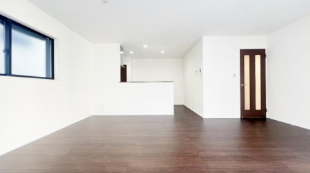 �_�ސ쌧���l�s����折���J��2���ڂ̐V�z��ˌ��Ẵ��r���O