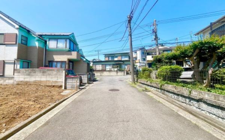 �_�ސ쌧���l�s���攒��6���ڂ̓y�n�̑O�ʓ��H�܂ތ��n�ʐ^