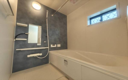 �_�ސ쌧���l�s�s�}��r�Ӓ��̐V�z��ˌ��Ă̗���