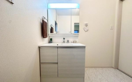 �_�ސ쌧���s�{�O����{��2���ڂ̐V�z��ˌ��Ă̐��ʑ�E���ʏ�