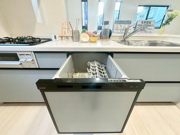 �_�ސ쌧���s�{�O����{��2���ڂ̐V�z��ˌ��ẴL�b�`��