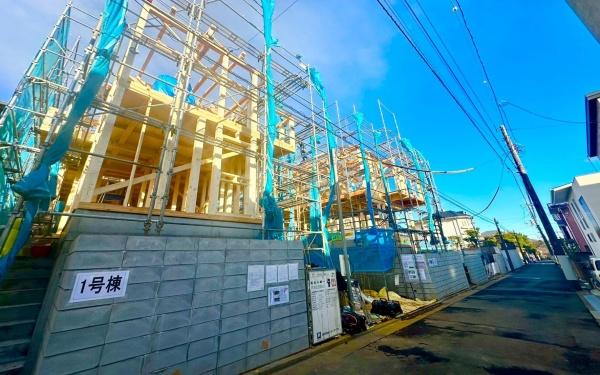 �_�ސ쌧���s�����摽����1���ڂ̐V�z��ˌ��Ă̌��n�O�ώʐ^