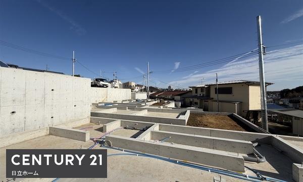 �_�ސ쌧���l�s����l�G����̐V�z��ˌ��Ă̑O�ʓ��H�܂ތ��n�ʐ^