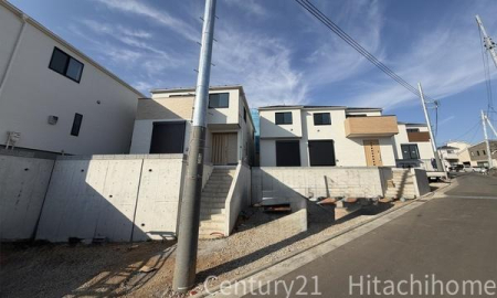 �_�ސ쌧���l�s����l�G����̐V�z��ˌ��Ă̑O�ʓ��H�܂ތ��n�ʐ^