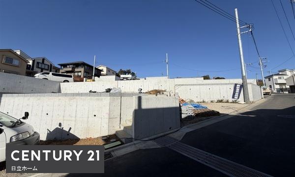 �_�ސ쌧���l�s����l�G����̐V�z��ˌ��Ă̑O�ʓ��H�܂ތ��n�ʐ^