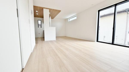 �_�ސ쌧���l�s���捡�h�����̐V�z��ˌ��Ẵ��r���O