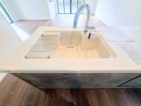 �_�ސ쌧���s��������P�u1���ڂ̐V�z��ˌ��ẴL�b�`��