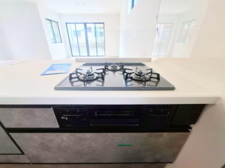 �_�ސ쌧���s��������P�u1���ڂ̐V�z��ˌ��ẴL�b�`��