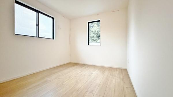 �_�ސ쌧���l�s���V�����̐V�z��ˌ��Ă̗m��