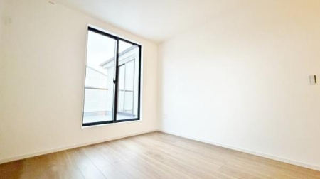 �_�ސ쌧���l�s���V�����̐V�z��ˌ��Ă̗m��