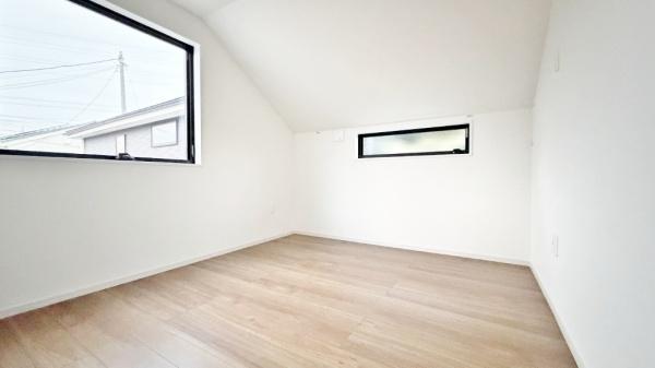 �_�ސ쌧���l�s���V�����̐V�z��ˌ��Ă̗m��