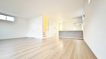 �_�ސ쌧���l�s���V�����̐V�z��ˌ��Ẵ��r���O