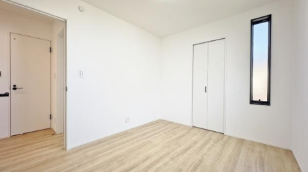 �����s���c�s�{���c�̐V�z��ˌ��Ă̗m��