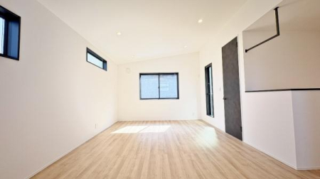 �����s���c�s�{���c�̐V�z��ˌ��Ẵ��r���O